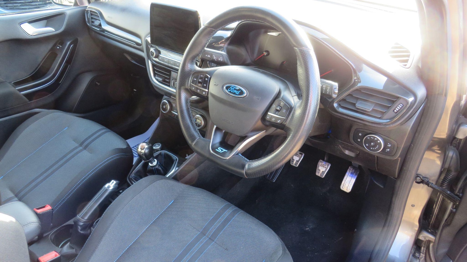 Used Ford Fiesta 2018 for sale - 77478611: Photo 2