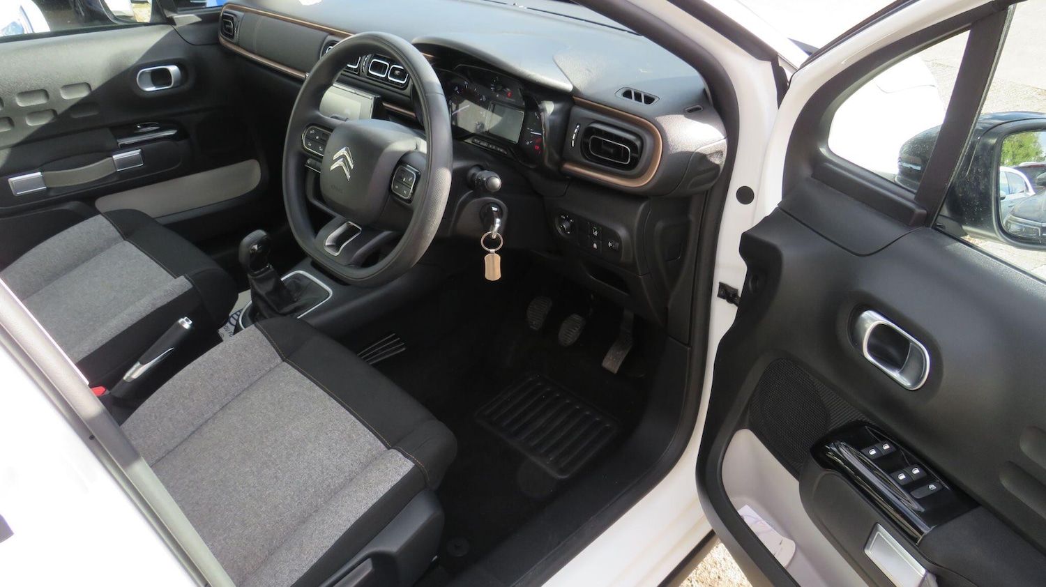 Used Citroen C3 2020 for sale - 76378031: Photo 10