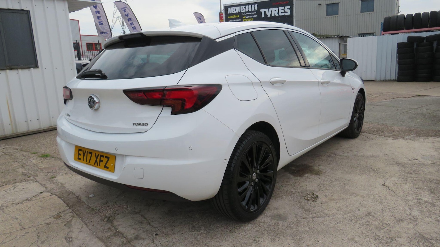 Used Vauxhall Astra for sale - 76997756: Photo 10