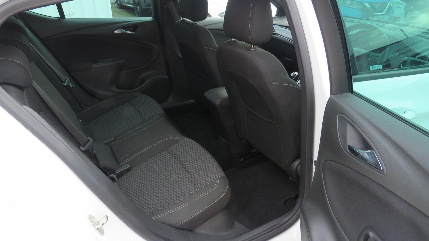 Used Vauxhall Astra for sale - 76997756: Photo 14