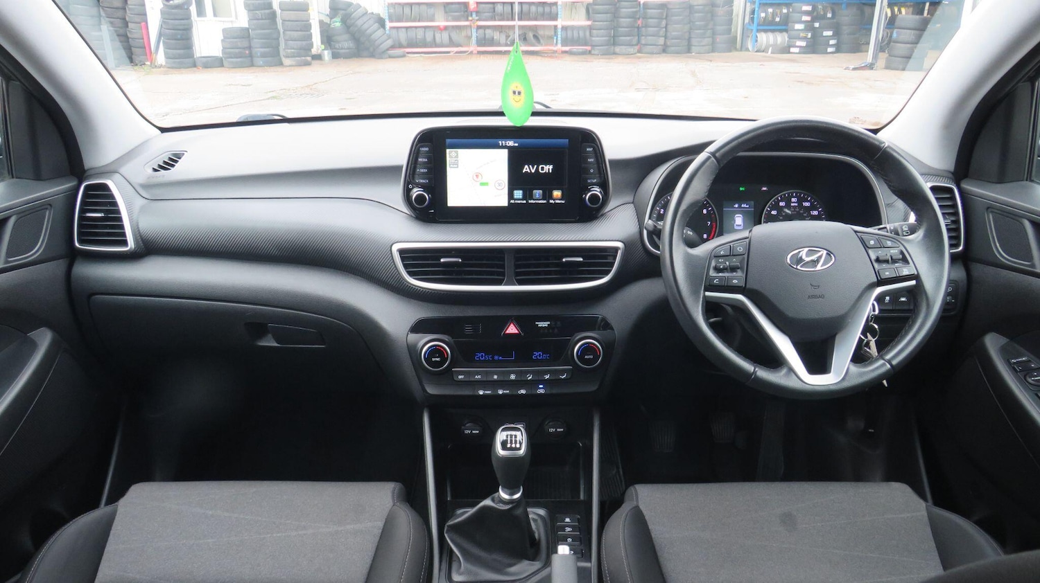 Used Hyundai TUCSON for sale - 76528023: Photo 2