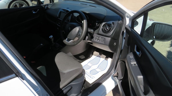 Used Renault Clio 2019 for sale - 74686519: Photo 11