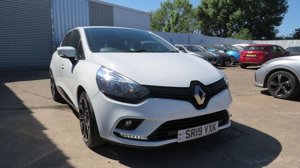 Used Renault Clio 2019 for sale - 74686519: Photo 1