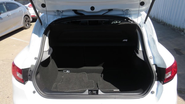 Used Renault Clio 2019 for sale - 74686519: Photo 8