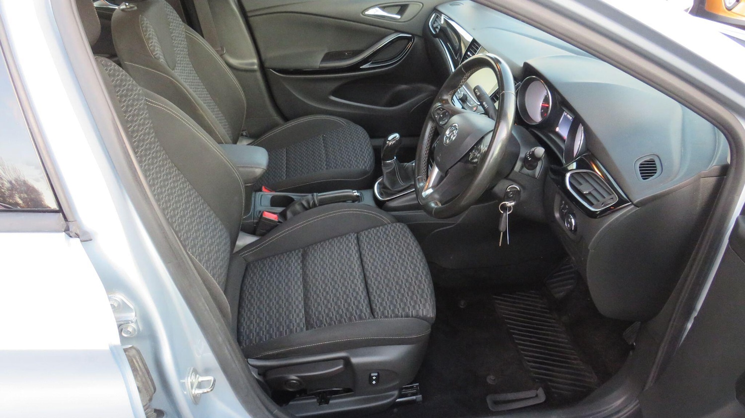 Used Vauxhall Astra 2018 for sale - 76671569: Photo 12