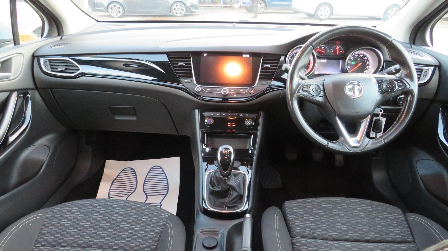 Used Vauxhall Astra 2018 for sale - 76671569: Photo 2