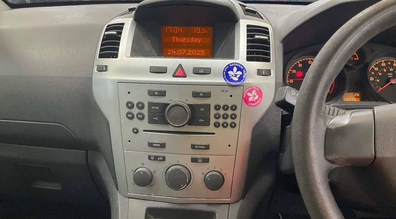 Used Vauxhall Zafira 2009 for sale - 76284451: Photo 10