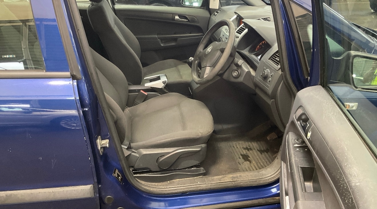 Used Vauxhall Zafira 2009 for sale - 76284451: Photo 9