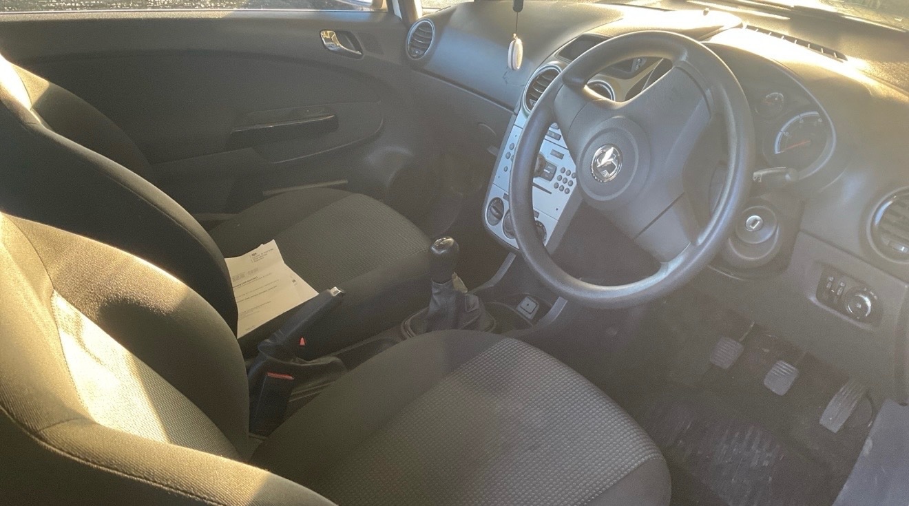 Used Vauxhall Corsa 2012 for sale - 77370985: Photo 5