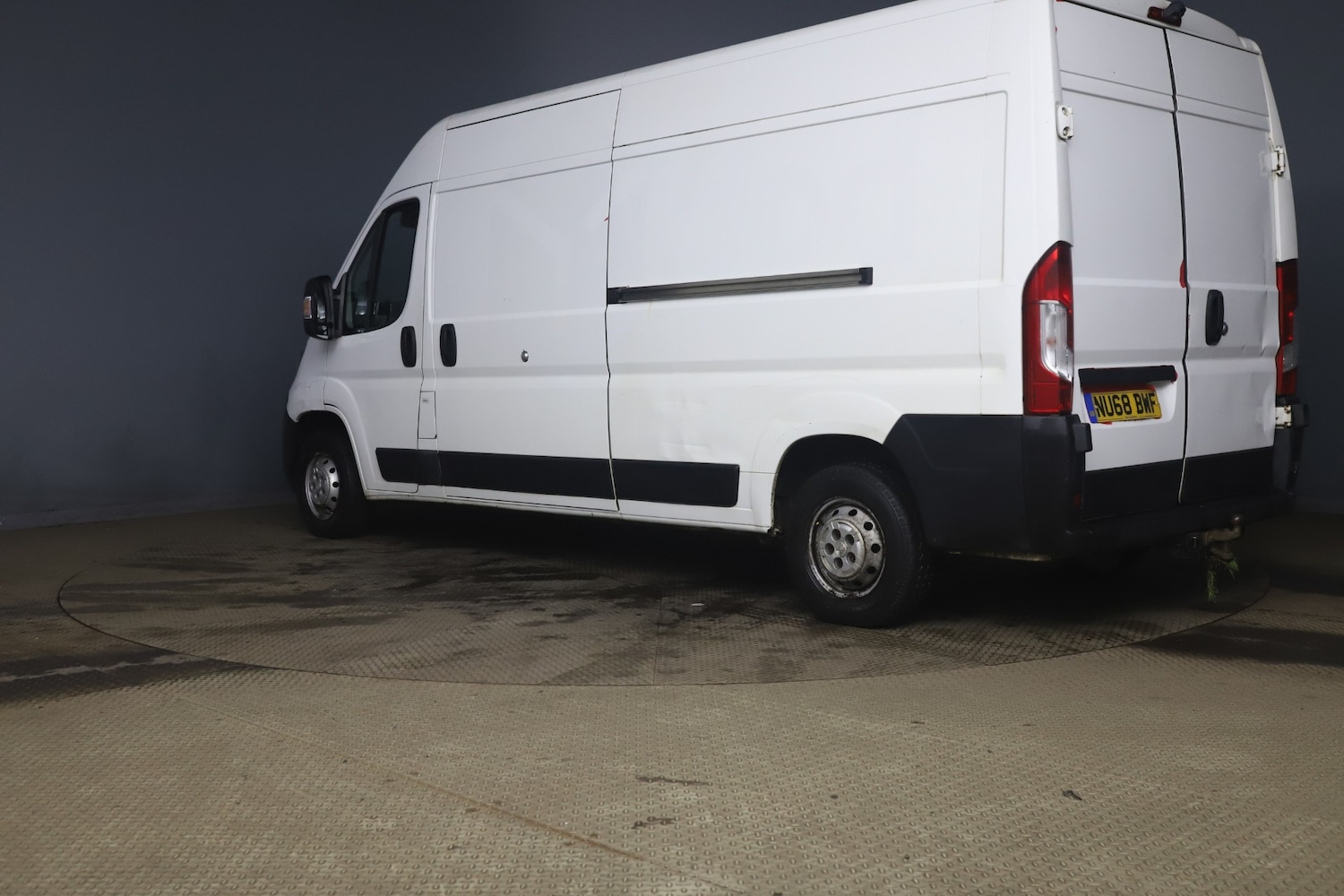 Used Peugeot Boxer 2018 for sale - 77292100: Photo 2