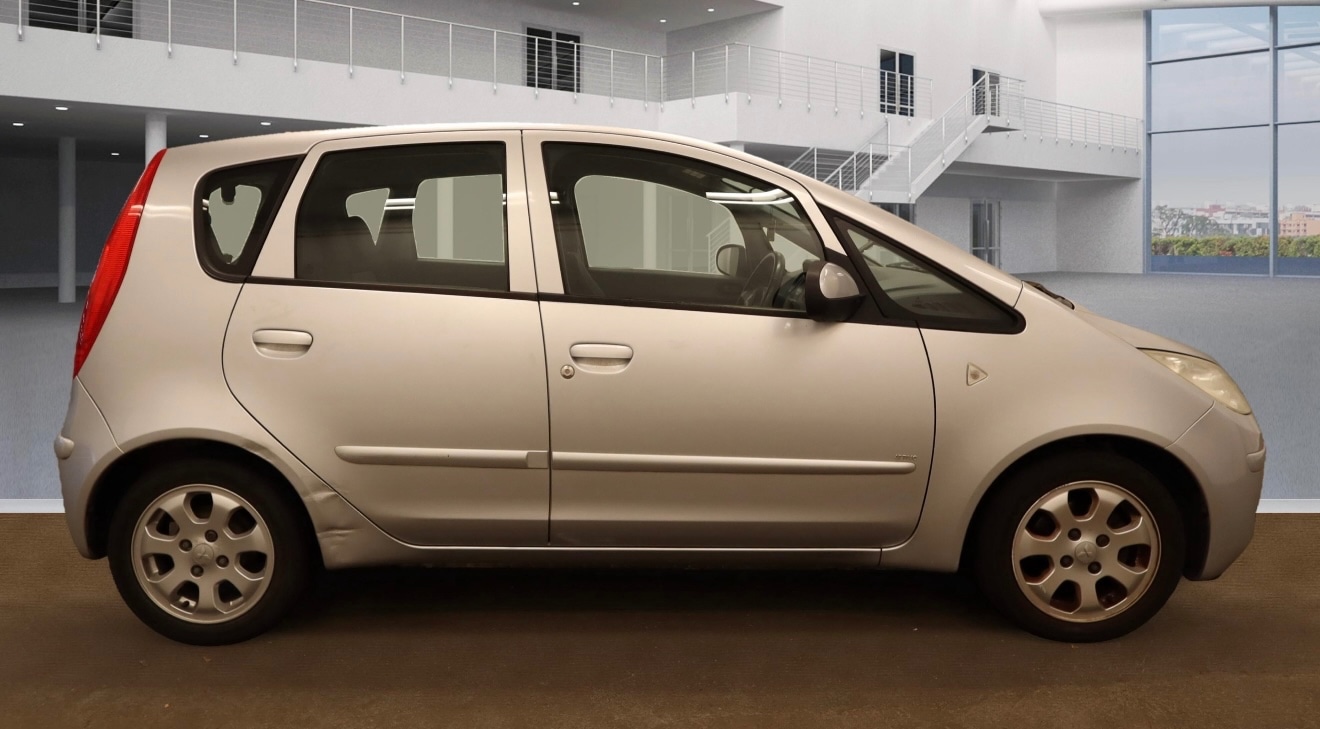 Used Mitsubishi Colt 2006 for sale - 75945102: Photo 3