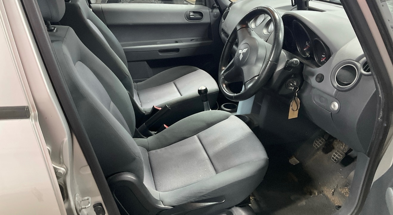 Used Mitsubishi Colt 2006 for sale - 75945102: Photo 7