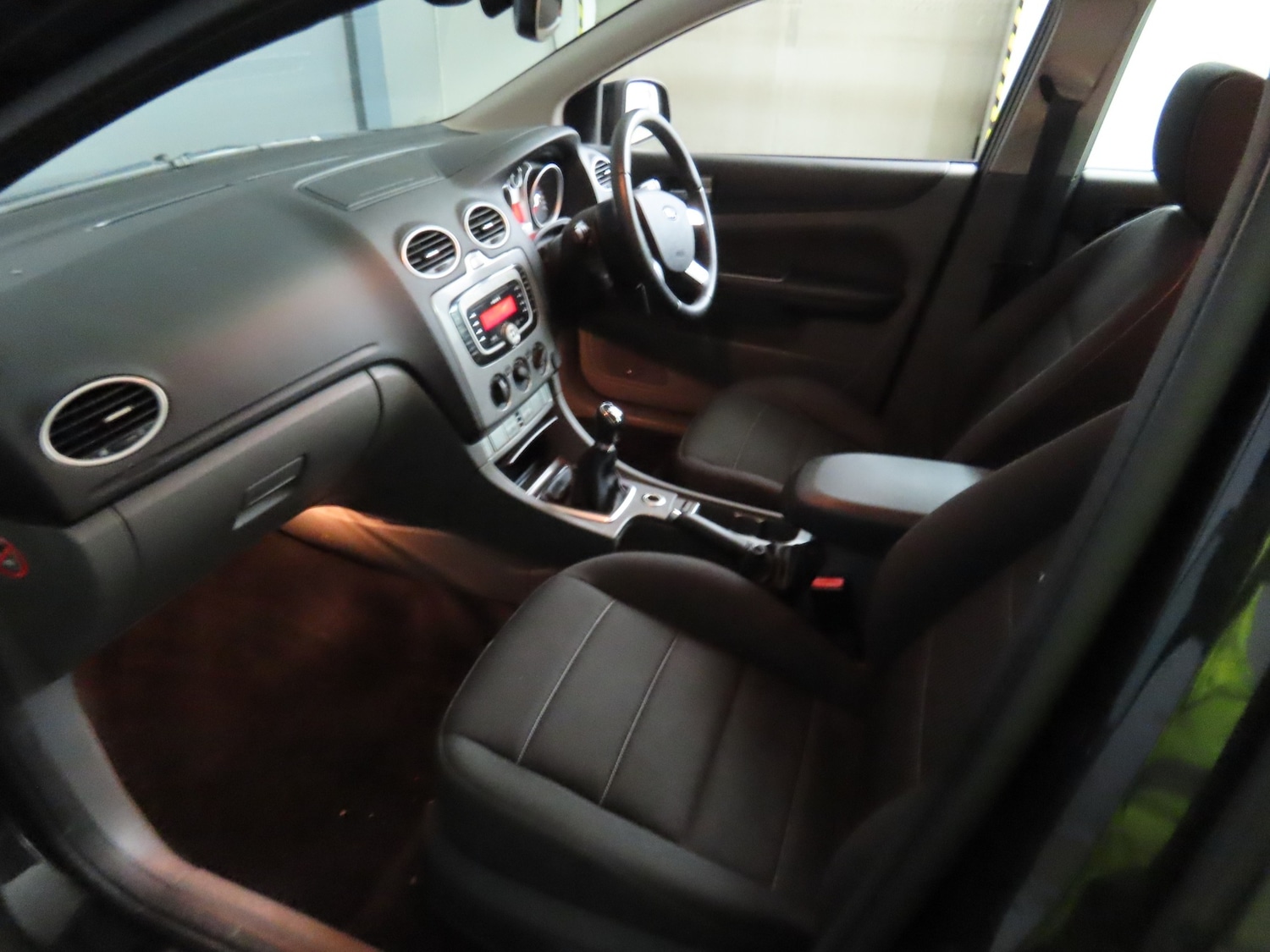 Used Ford Focus 2009 for sale - 76964311: Photo 7