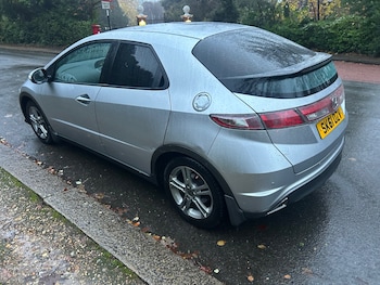 Used Honda Civic 2011 for sale - 76715624: Photo