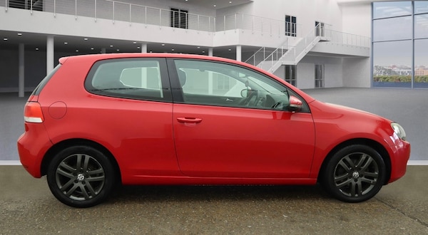Used Volkswagen Golf 2010 for sale - 76285143: Photo 5
