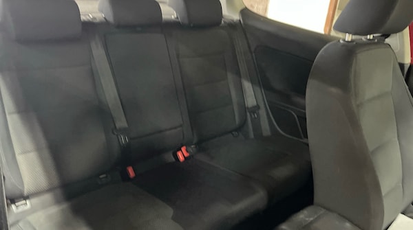 Used Volkswagen Golf 2010 for sale - 76285143: Photo 8