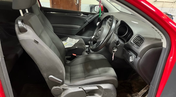 Used Volkswagen Golf 2010 for sale - 76285143: Photo 9
