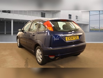 Used Ford Focus 2004 for sale - 76073718: Photo 2