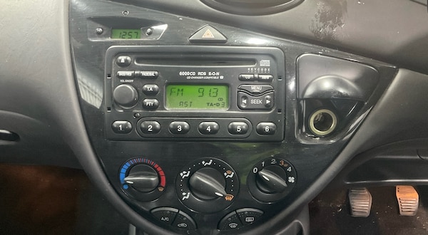 Used Ford Focus 2004 for sale - 76073718: Photo 7