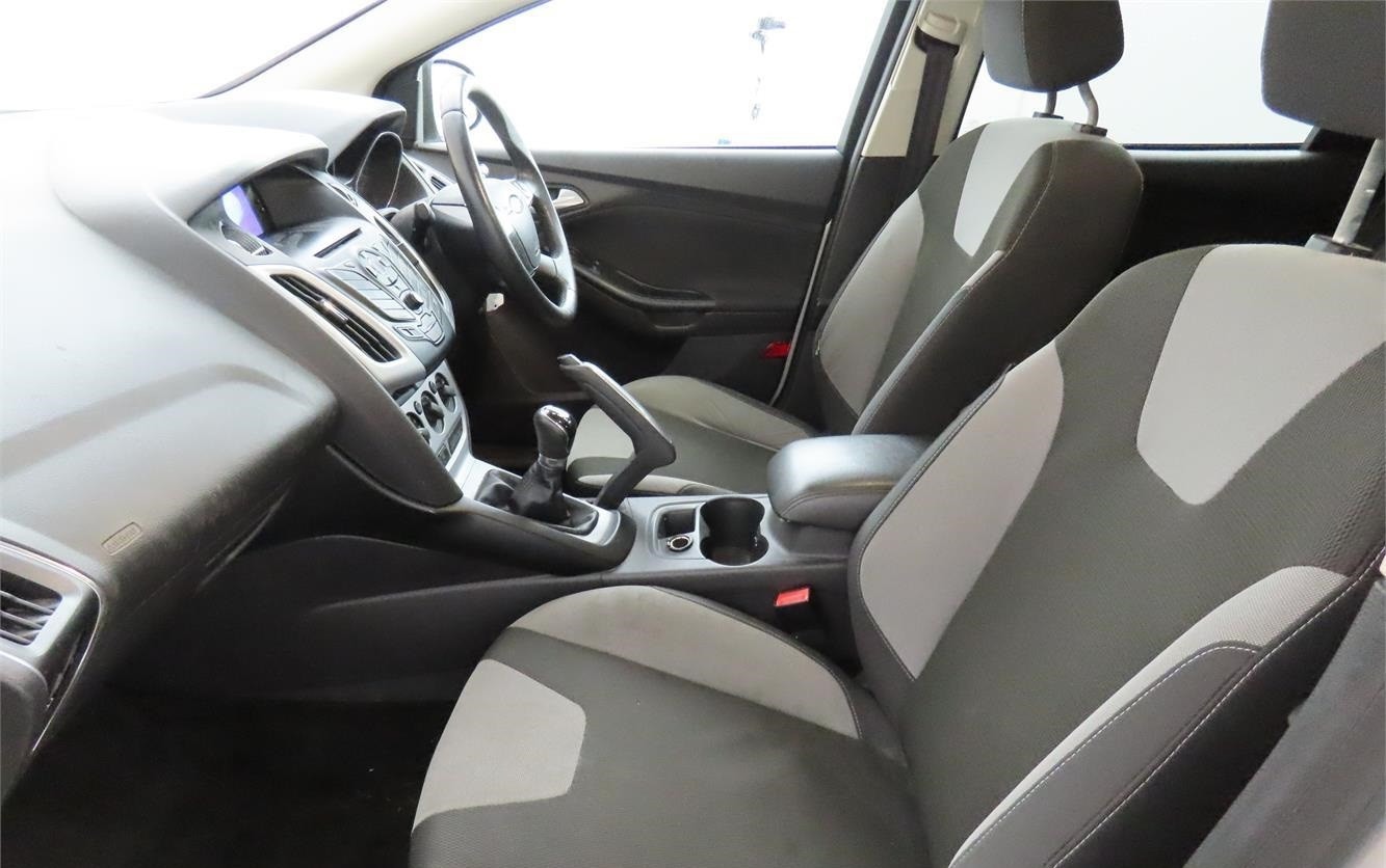 Used Ford Focus 2012 for sale - 76786964: Photo 2