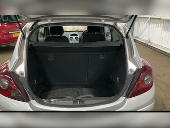 Used Vauxhall Corsa 2010 for sale - 75390481: Photo