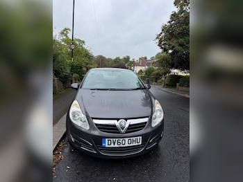 Vauxhall - Corsa