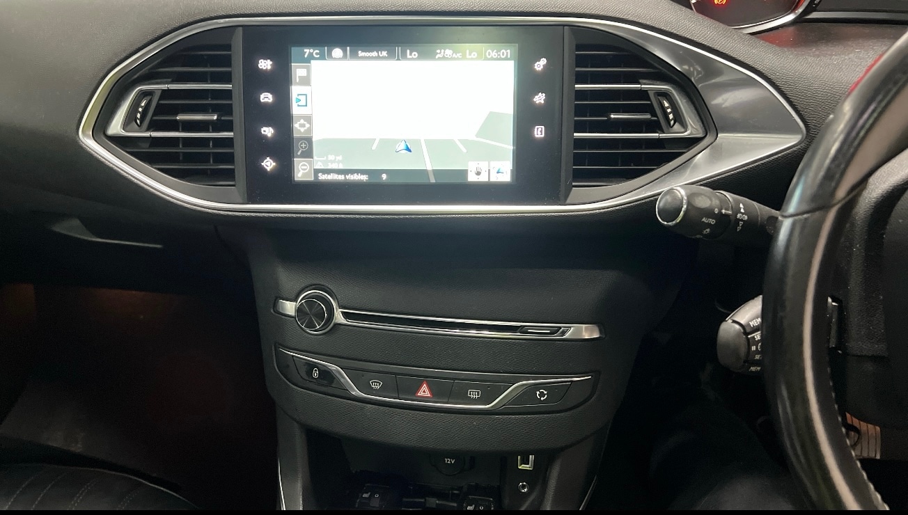 Used Peugeot 308 2014 for sale - 76258143: Photo 10