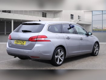 Used Peugeot 308 2014 for sale - 76258143: Photo