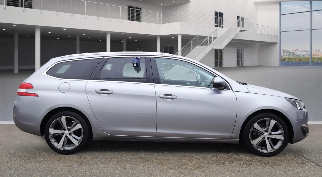 Used Peugeot 308 2014 for sale - 76258143: Photo 5