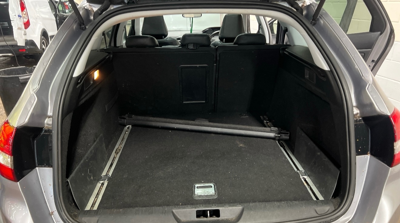 Used Peugeot 308 2014 for sale - 76258143: Photo 7