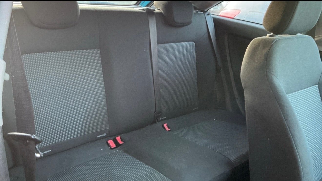 Used Vauxhall Corsa 2011 for sale - 77258516: Photo 4