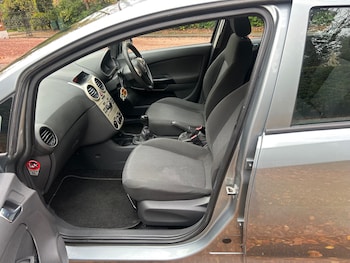 Used Vauxhall Corsa 2010 for sale - 76492312: Photo