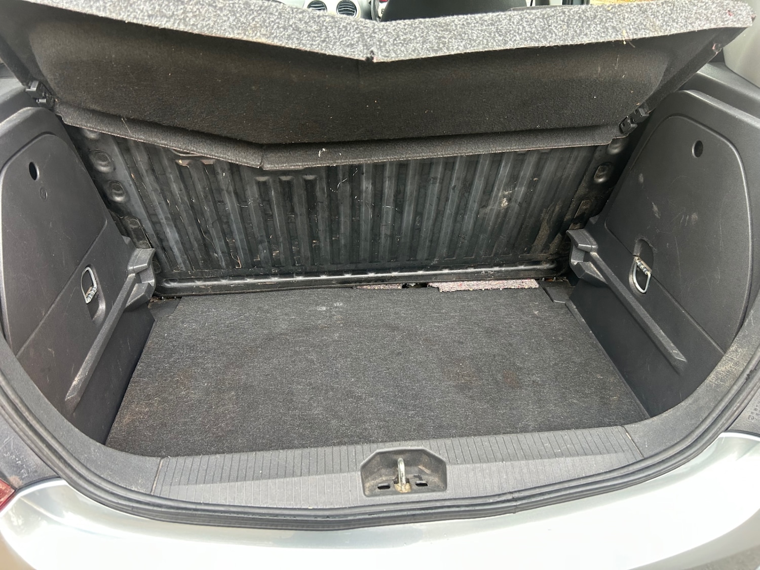 Used Vauxhall Corsa 2010 for sale - 76492312: Photo 6