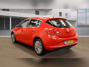 Used Vauxhall Astra 2015 for sale - 76977344: Photo