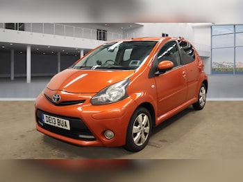 2013 (13) - 1.0 VVT-i Fire 5dr