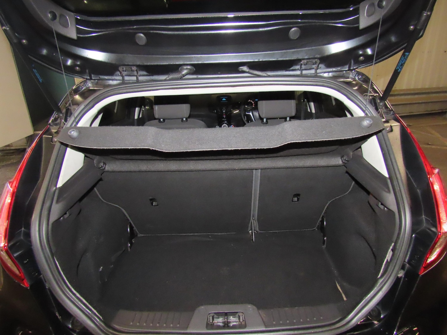 Used Ford Fiesta 2014 for sale - 77154175: Photo 5