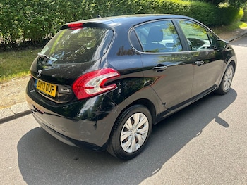 Used Peugeot 208 2013 for sale - 75531045: Photo