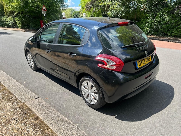 Used Peugeot 208 2013 for sale - 75531045: Photo 4