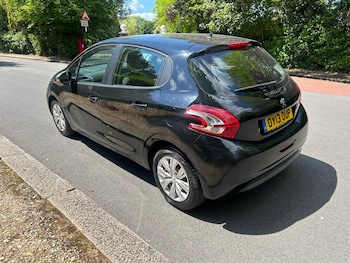 Used Peugeot 208 2013 for sale - 75531045: Photo