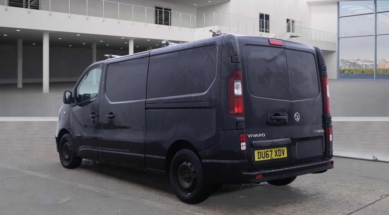 Used Vauxhall Vivaro 2017 for sale - 77106750: Photo 3