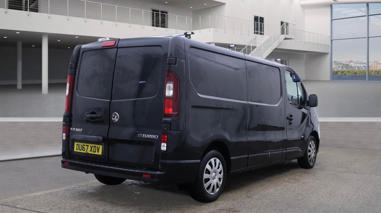 Used Vauxhall Vivaro 2017 for sale - 77106750: Photo 4