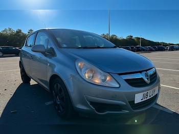 Vauxhall - Corsa
