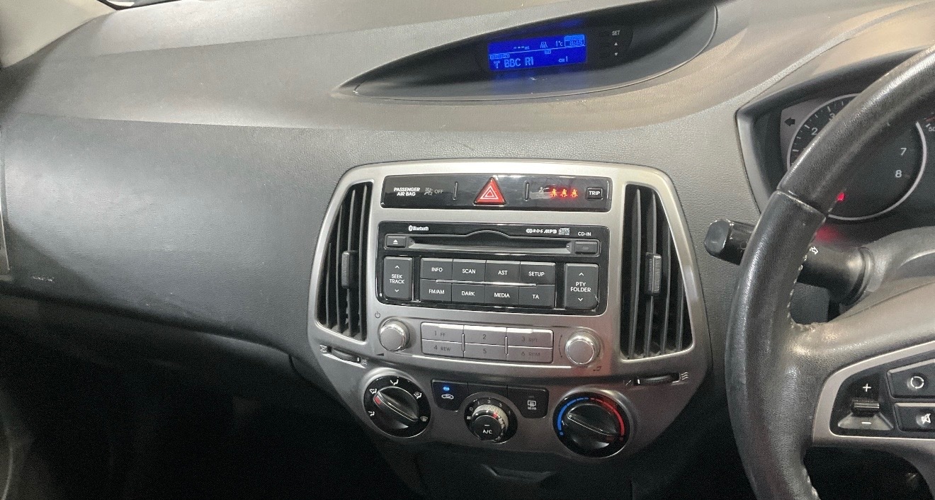 Used Hyundai i20 2013 for sale - 77104585: Photo 9