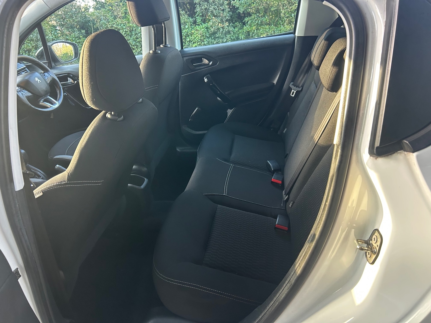 Used Peugeot 208 2016 for sale - 77051766: Photo 4