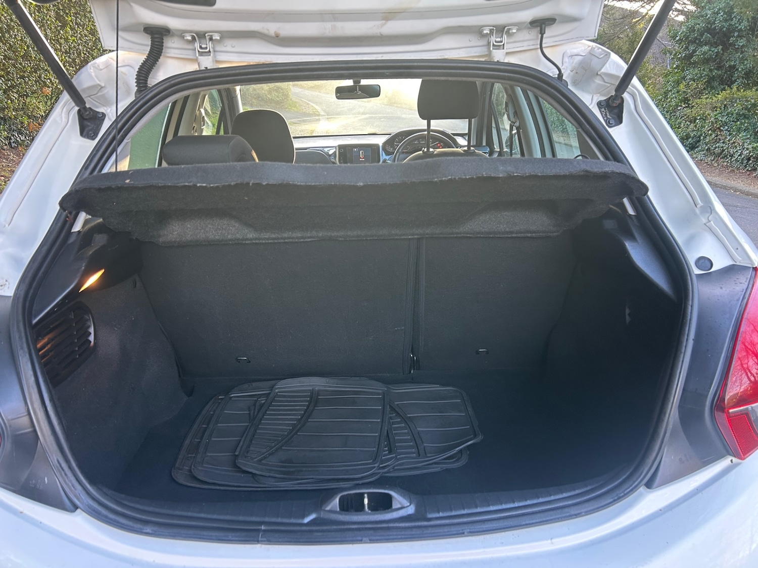 Used Peugeot 208 2016 for sale - 77051766: Photo 5