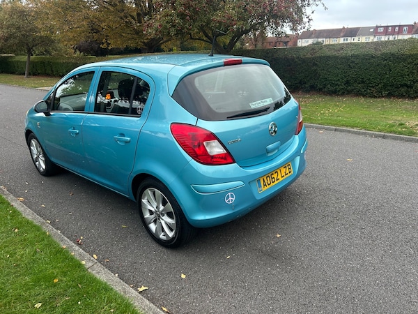 Used Vauxhall Corsa 2012 for sale - 76258150: Photo 3