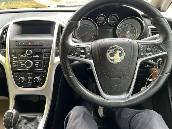 Used Vauxhall Astra 2014 for sale - 75612800: Photo 9
