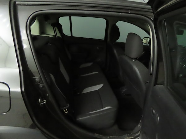 Used Dacia Sandero Stepway 2013 for sale - 76073720: Photo 6