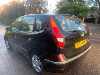 Used Nissan Almera Tino 2005 for sale - 75429049: Photo