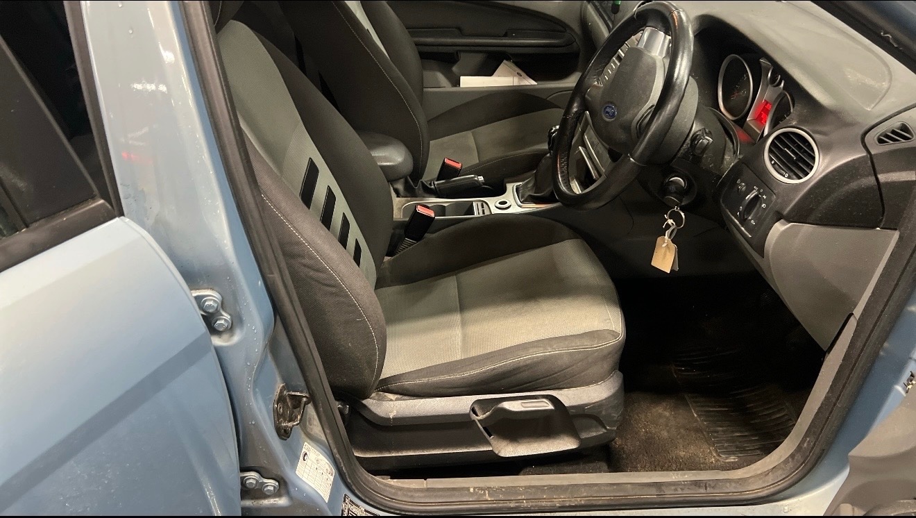 Used Ford Focus 2009 for sale - 77370999: Photo 9